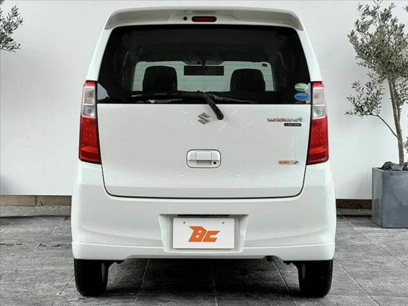 WAGON R-13