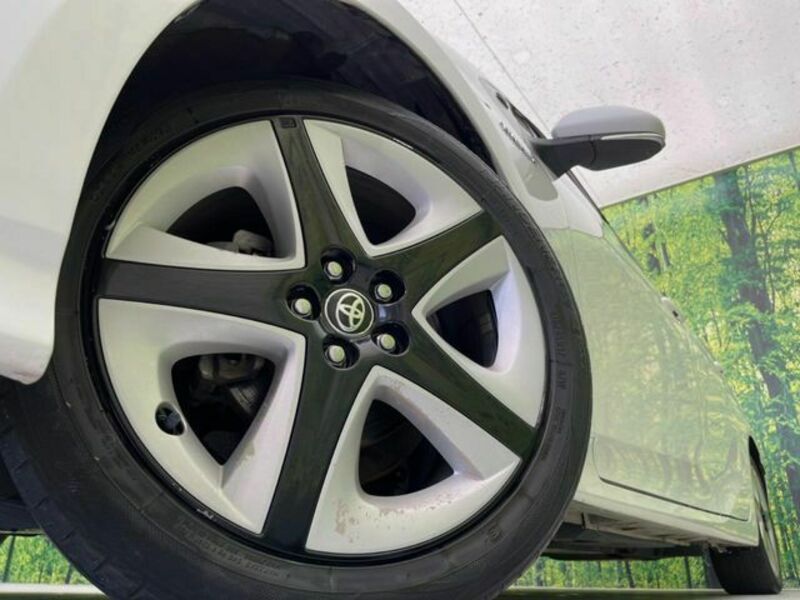 PRIUS-12