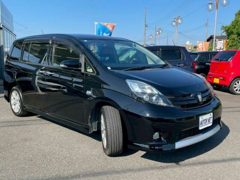 TOYOTA ISIS