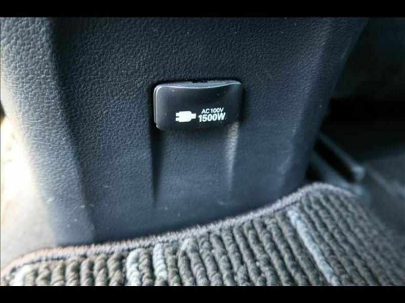 PRIUS-17