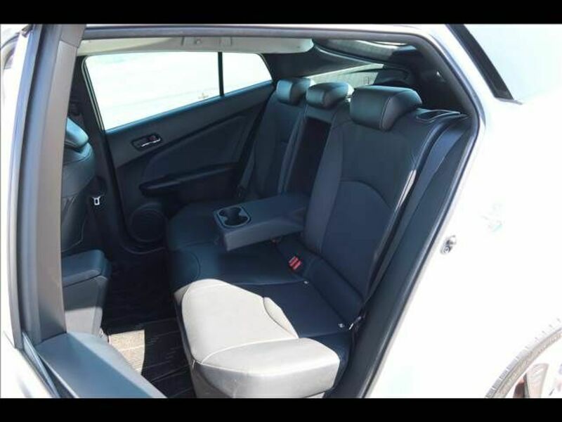 PRIUS-19