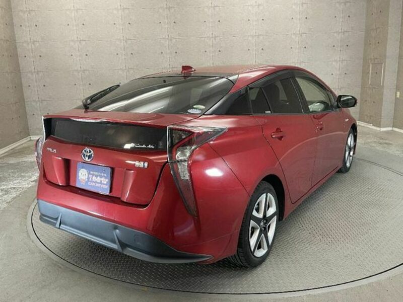PRIUS-3