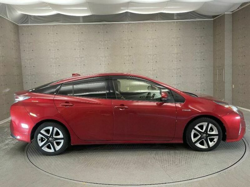 PRIUS-6