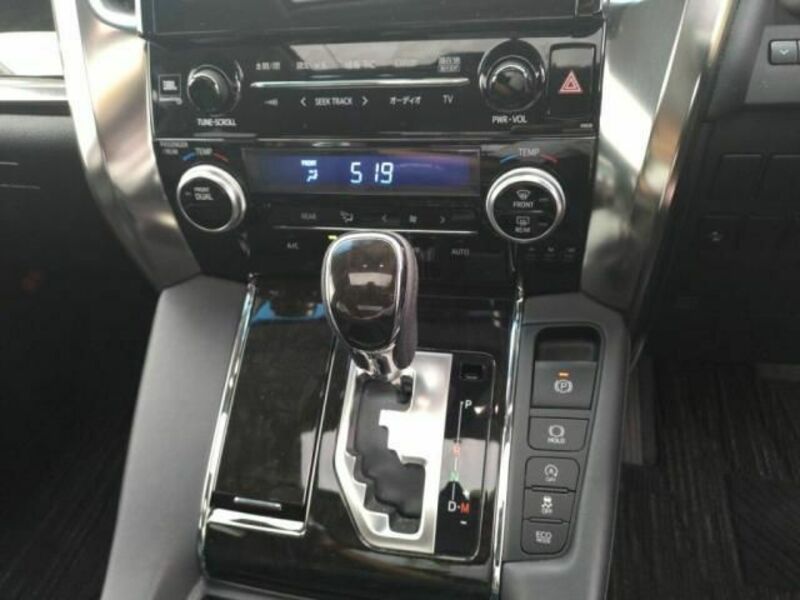 VELLFIRE-15