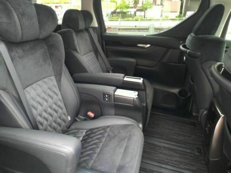 VELLFIRE-21