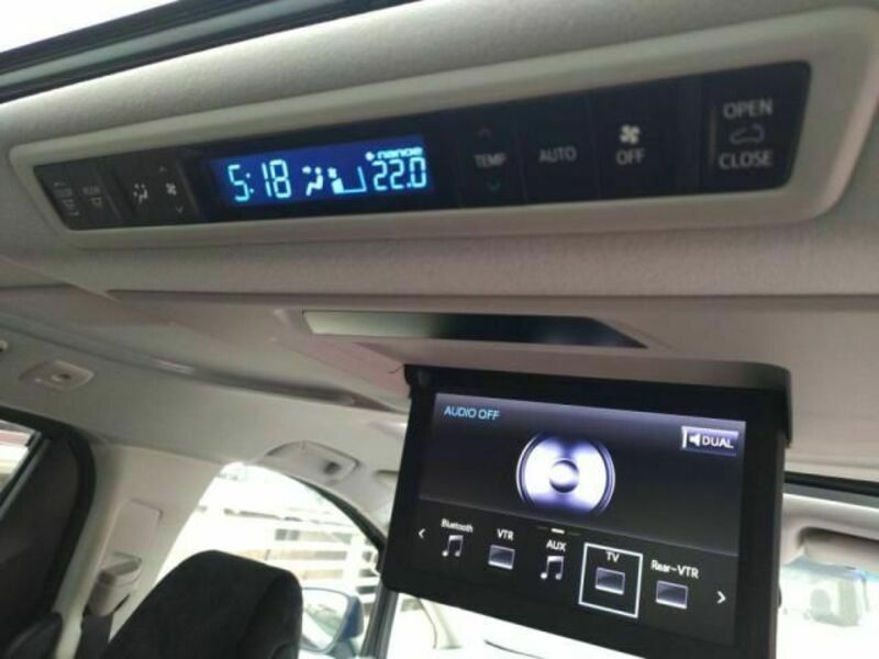 VELLFIRE-23