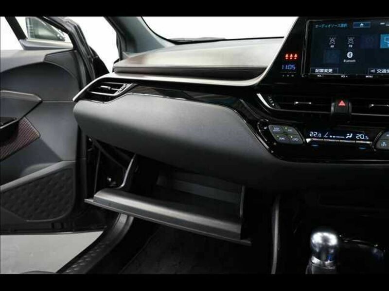 C-HR-12