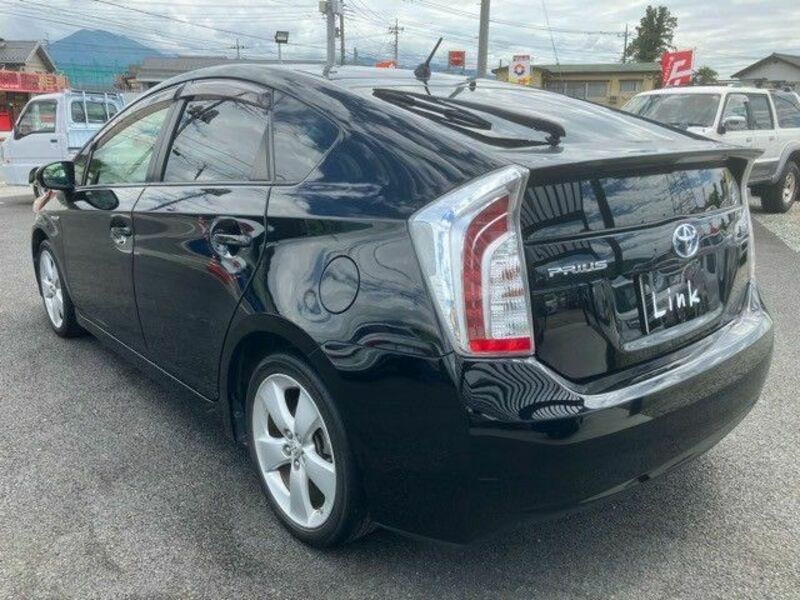 PRIUS-7