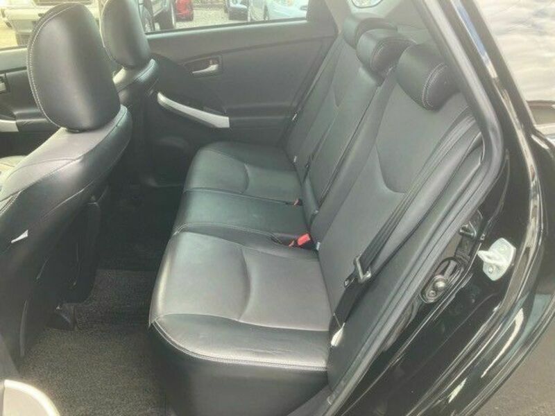 PRIUS-14