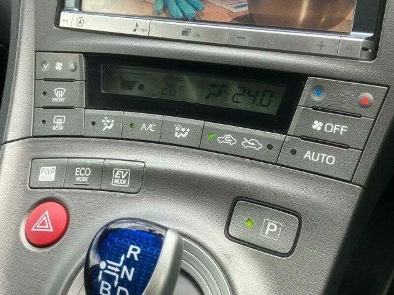 PRIUS-19