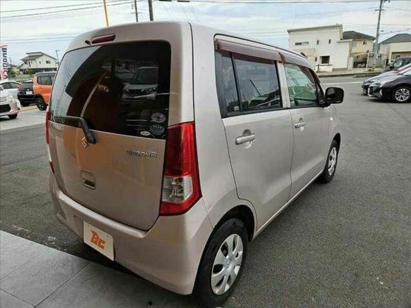 WAGON R