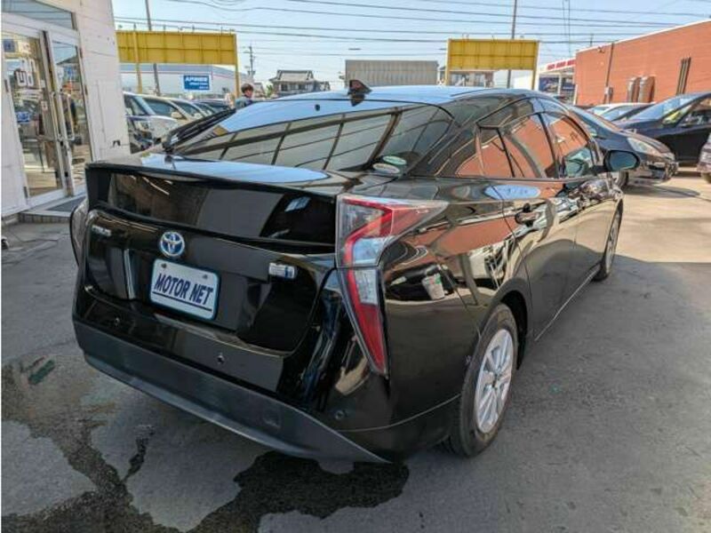 PRIUS-1