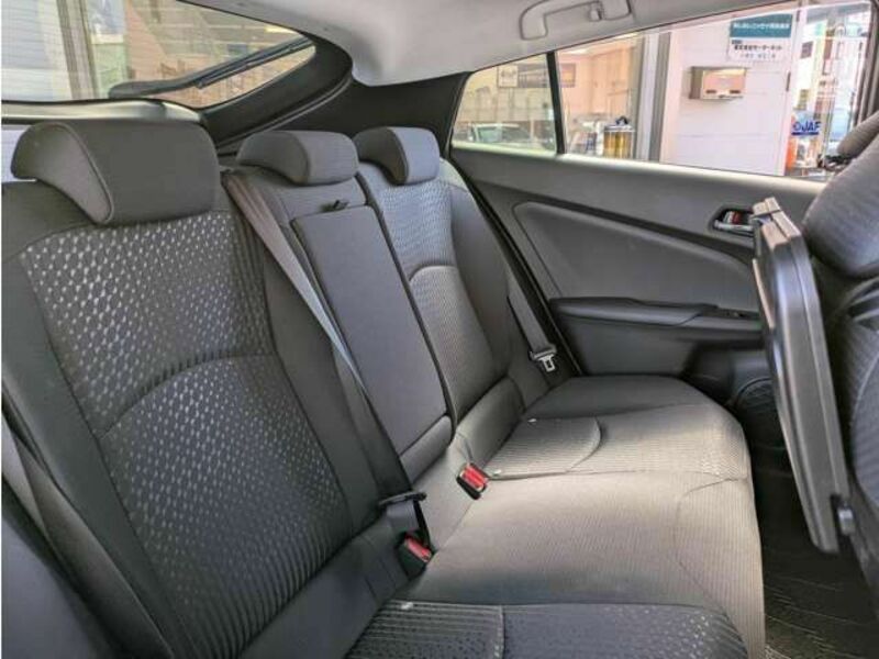 PRIUS-3