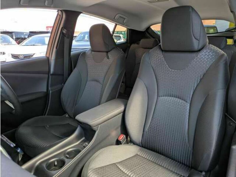 PRIUS-4