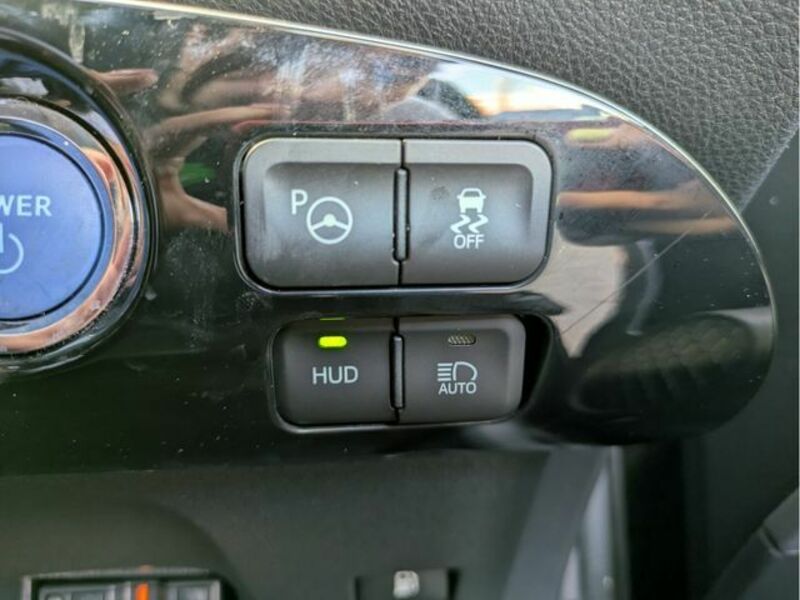 PRIUS-16