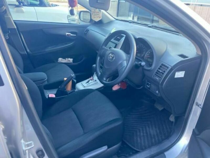 COROLLA FIELDER