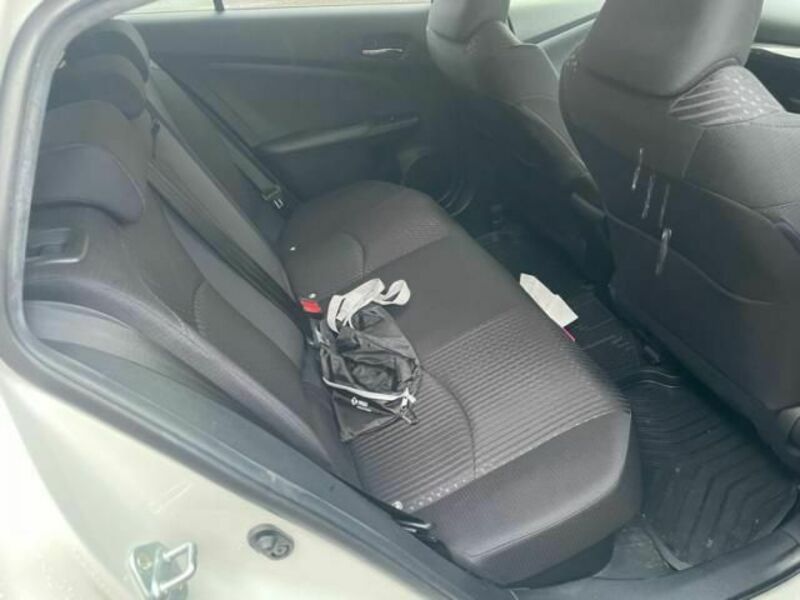 PRIUS-8