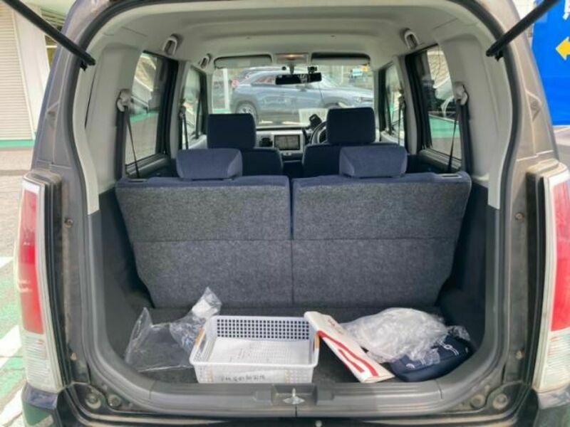 WAGON R