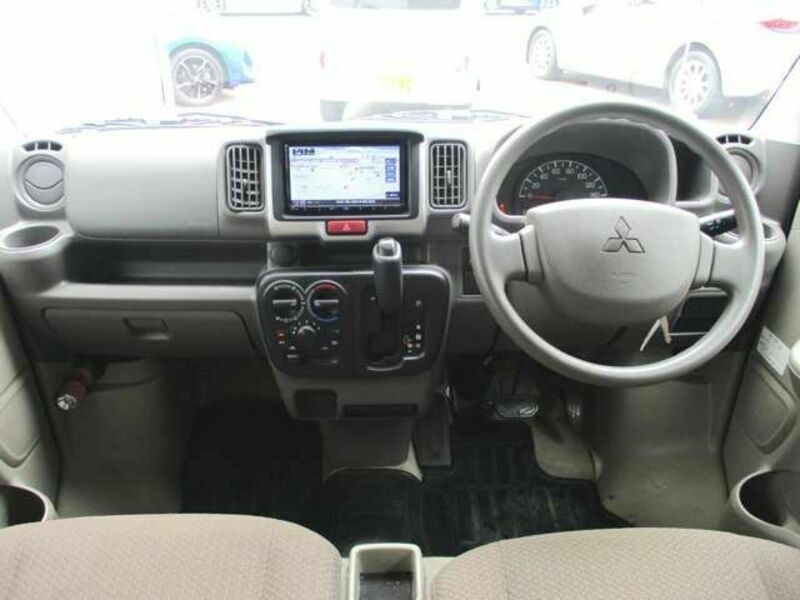 MINICAB VAN