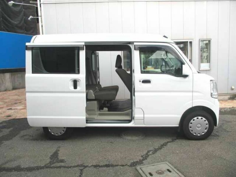 MINICAB VAN