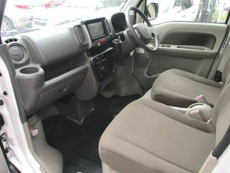 MINICAB VAN