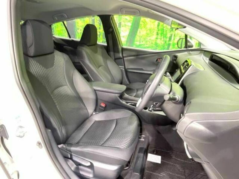PRIUS-7
