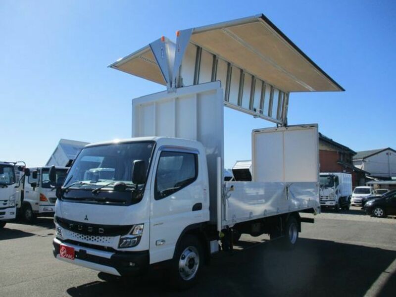 MITSUBISHI CANTER
