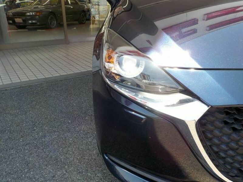 MAZDA2