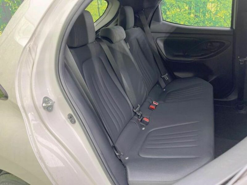 YARIS-8