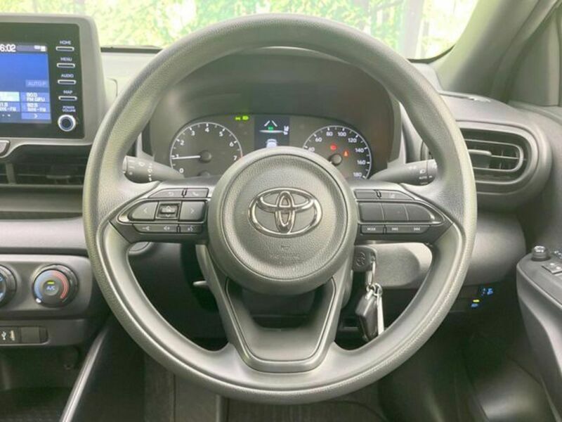 YARIS-10