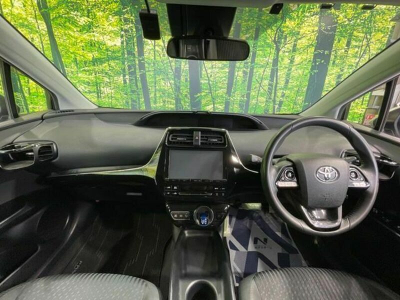 PRIUS-1