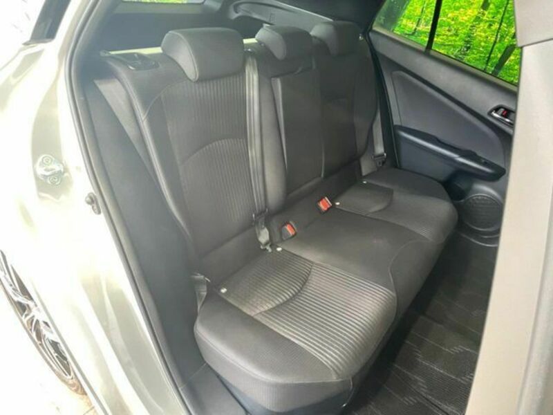 PRIUS-8