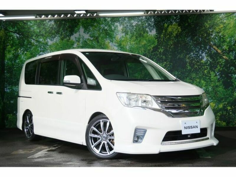 NISSAN SERENA