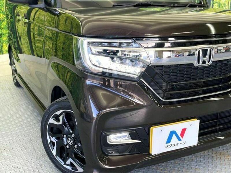 N BOX CUSTOM-12