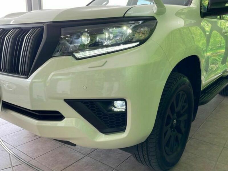 LAND CRUISER PRADO-12