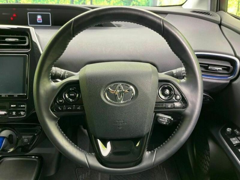 PRIUS-11