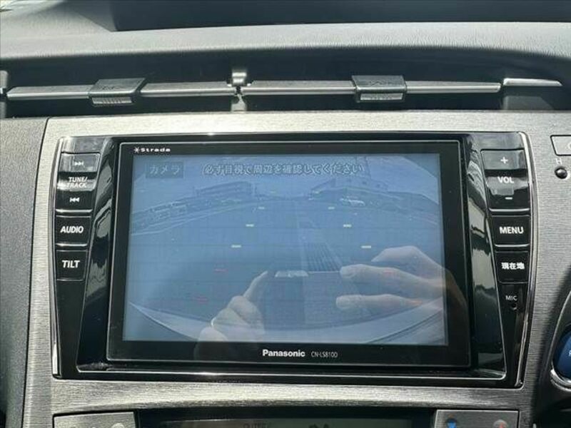PRIUS-4