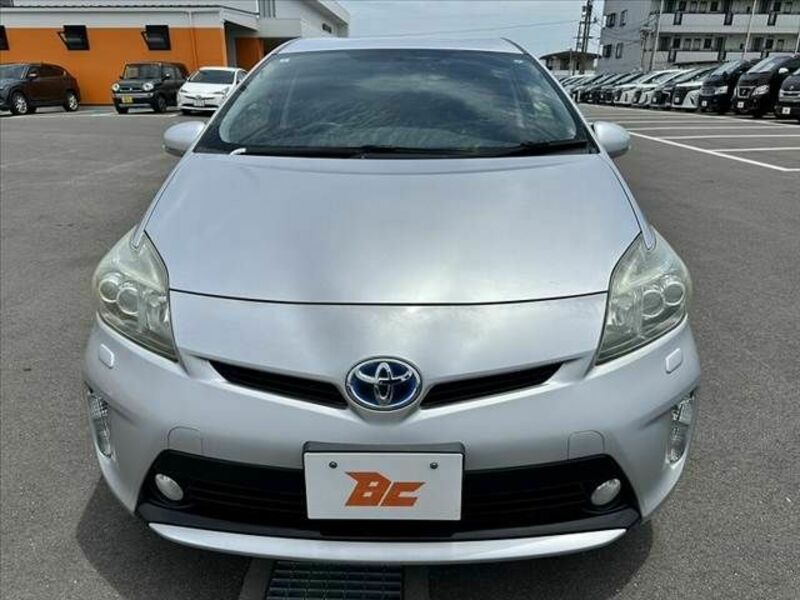 PRIUS-8