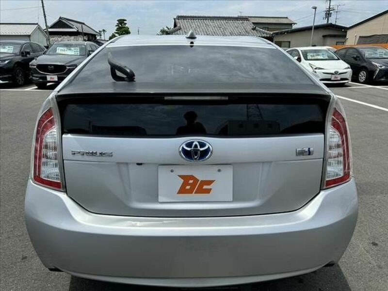 PRIUS-13