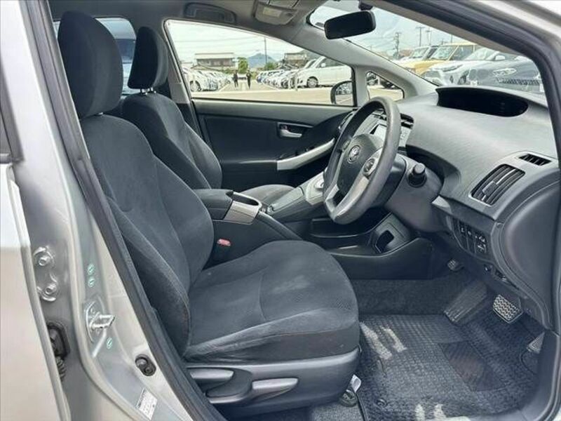 PRIUS-15