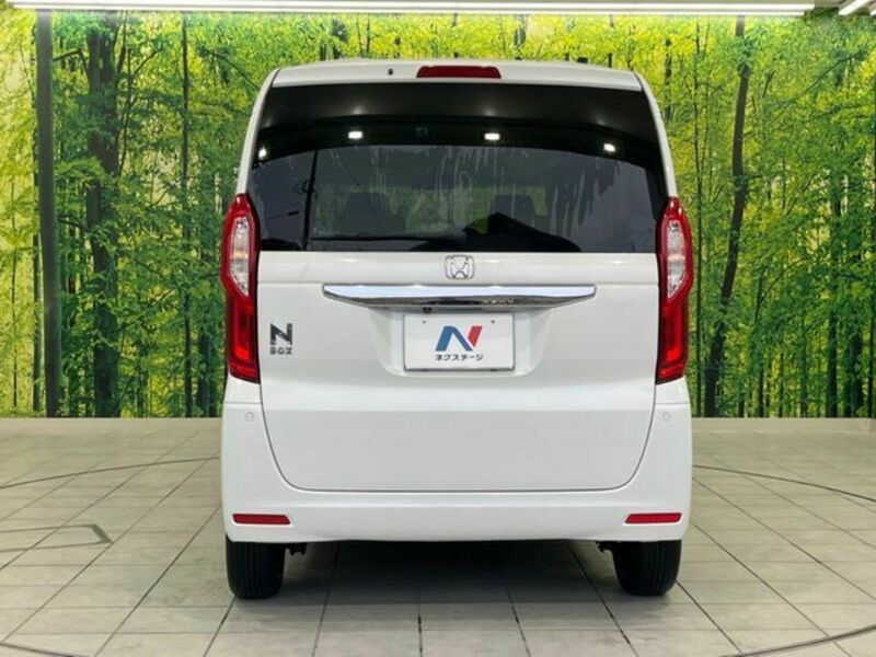 N BOX