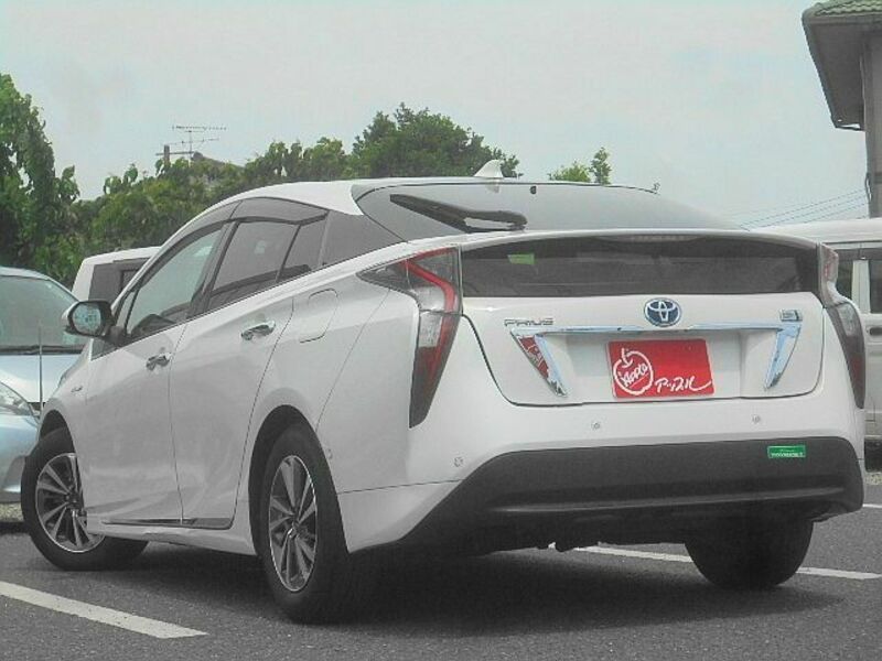 PRIUS-4