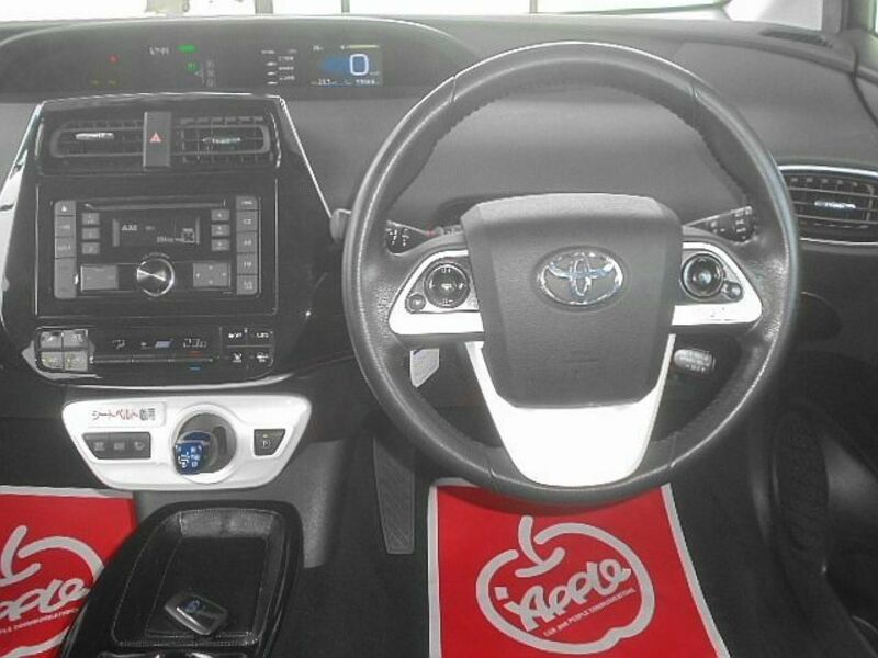PRIUS-14