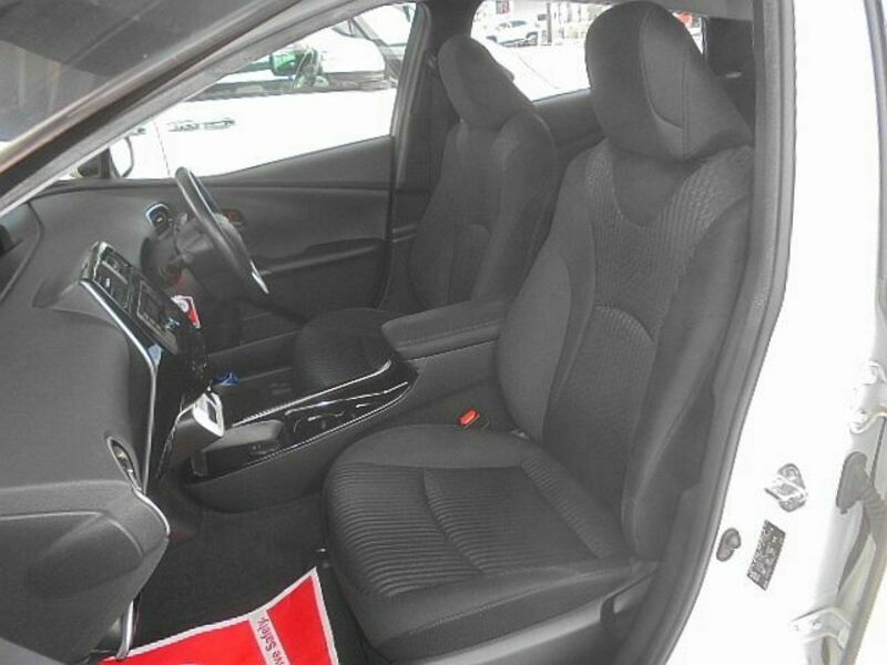 PRIUS-18