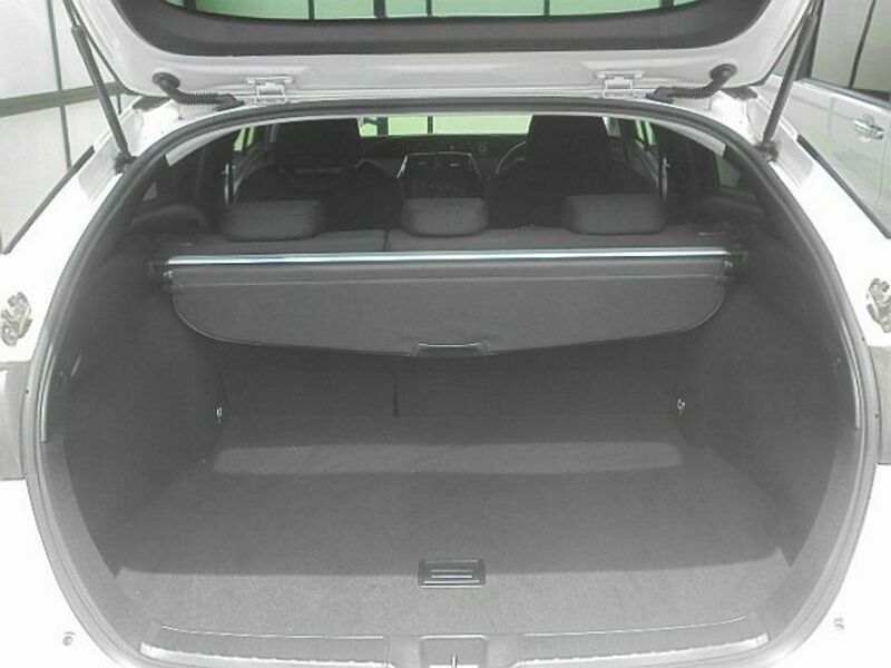 PRIUS-26