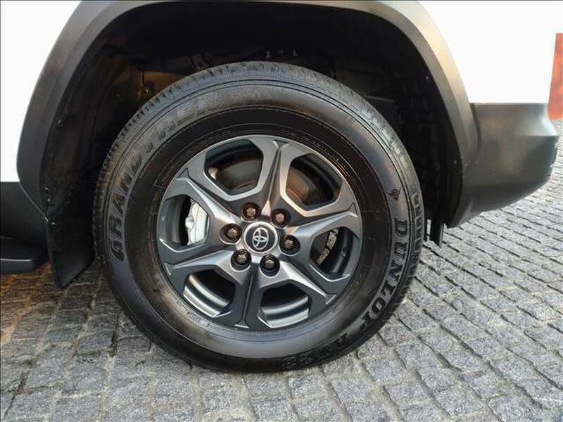 LAND CRUISER