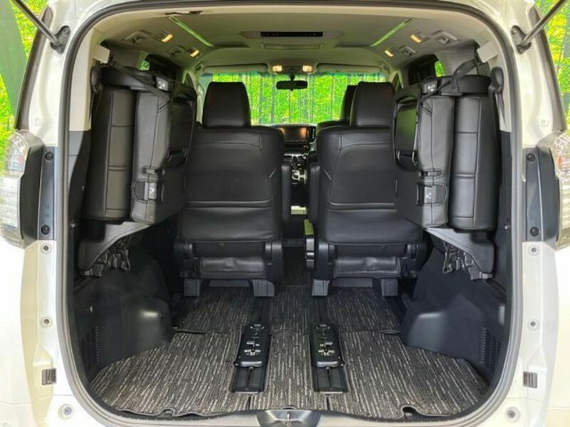 VELLFIRE-10