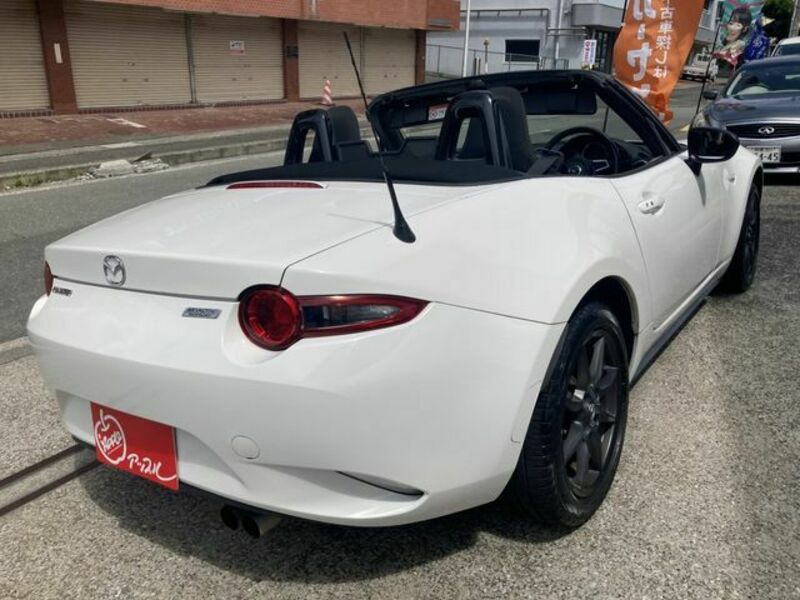 ROADSTER
