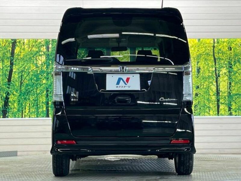 N BOX CUSTOM