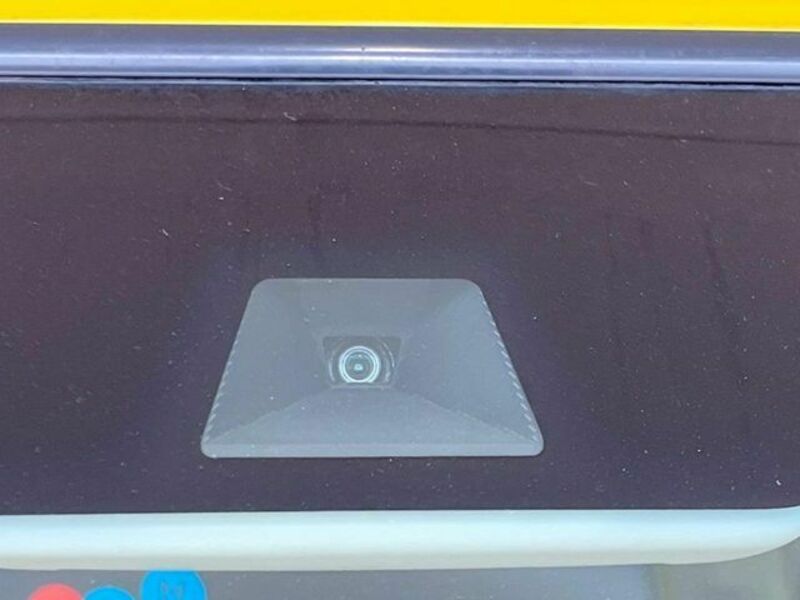 N BOX